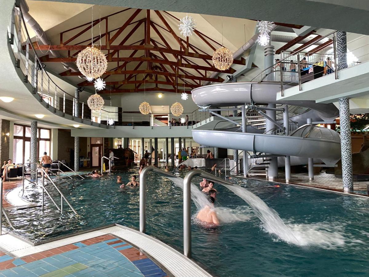 Apartment Family Besenova - Free Swimming Pool Esterno foto